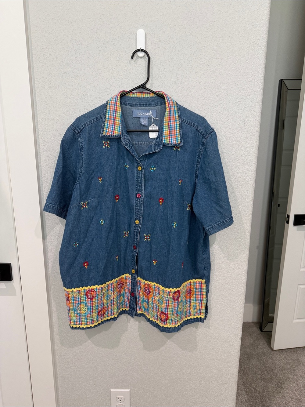 Liz & Me Light Denim Top with Multicolor Plaid Trim Vintage denim floral top